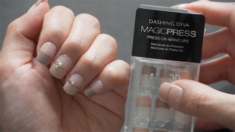 Dashing Diva Magic Press Medium Nails: The Go-to Nail Solution for Celebrities